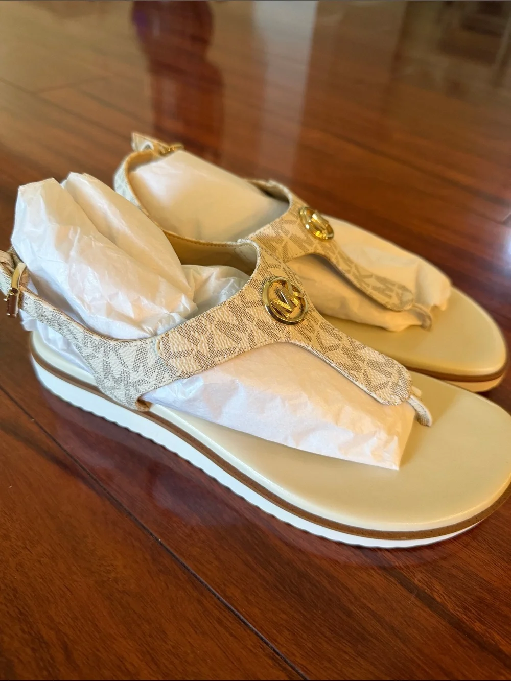 Michael Kors Val Signature Thong Sandal